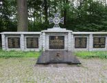 Pomnik polskich żołnierzy i harcerzy pod Trzema Dębami